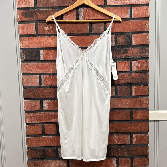 chantelleWhite Lace Slip night dress